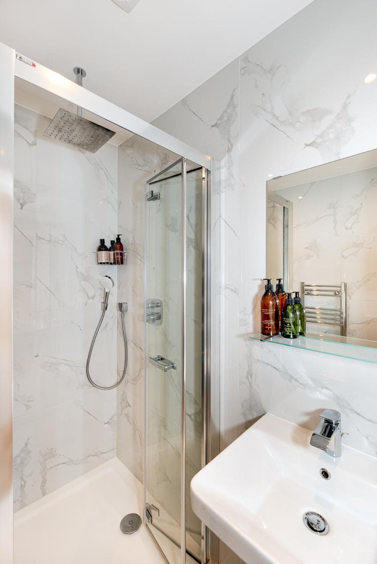 2-Bedroom Victorian Apartment In Kensington London Exteriör bild